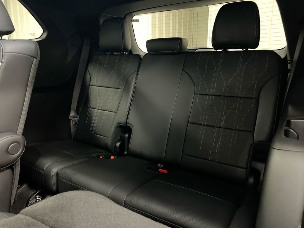 Used 2025 Buick Enclave Avenir w/ LPO, Floor Liner Package FWD image 25