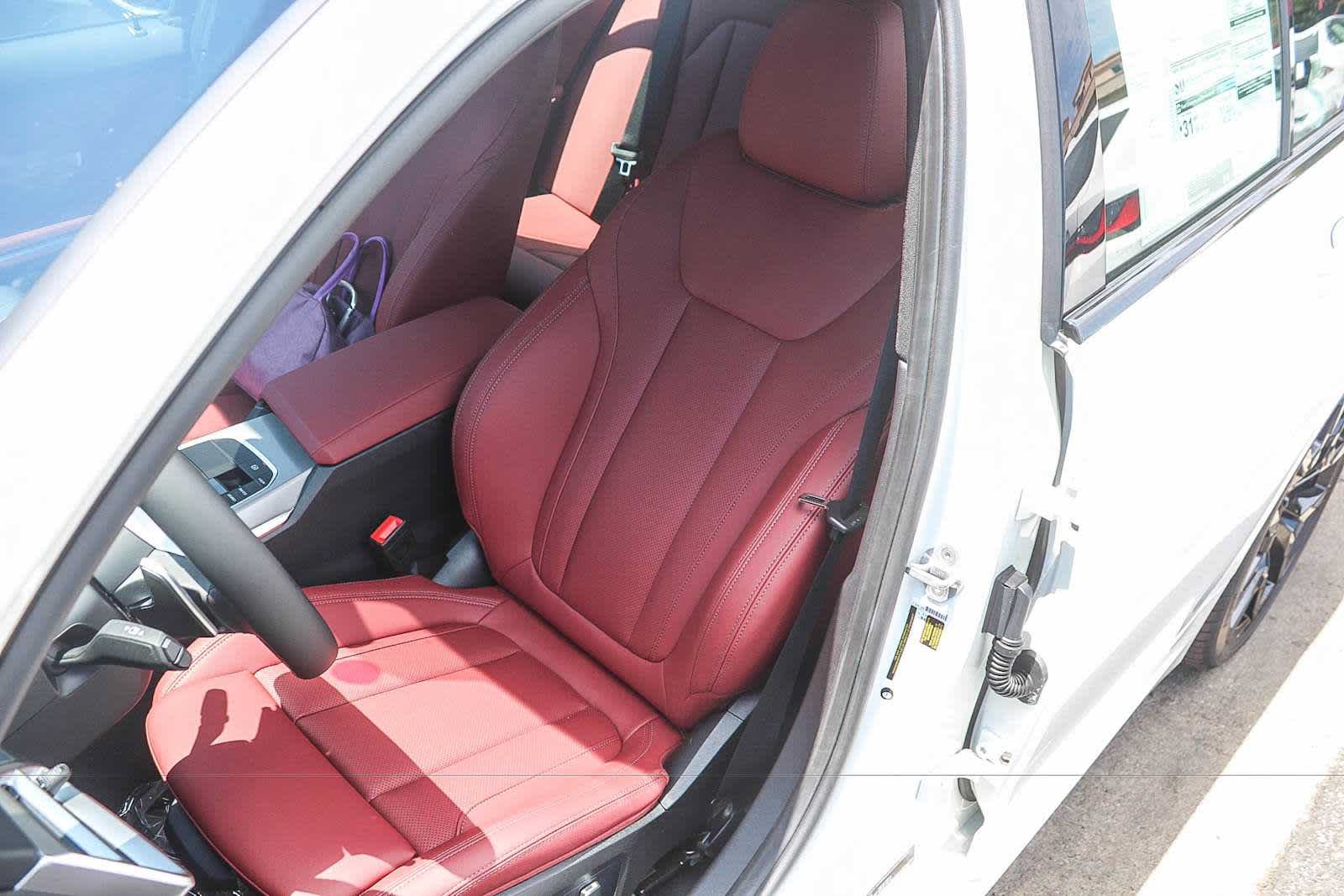 New 2026 BMW 330i Sedan w/ M Sport Package RWD image 34