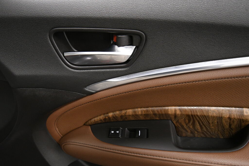 Used 2020 Acura MDX SH-AWD w/ Technology Package image 32