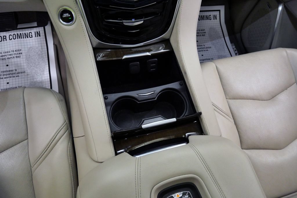 Used 2020 Cadillac Escalade Luxury AWD/4WD image 34