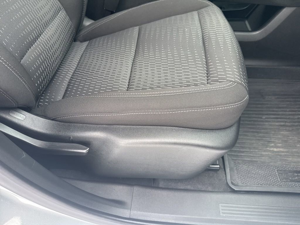 Certified 2025 Chevrolet Equinox LT w/ Safety and Technology Package image 51