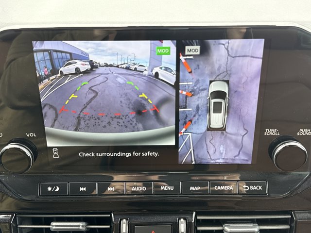 Certified 2025 Nissan Pathfinder Platinum AWD/4WD image 10