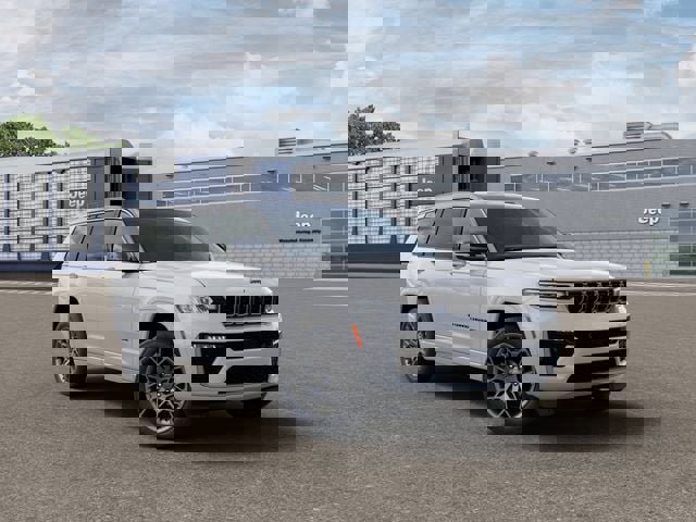 New 2026 Jeep Grand Cherokee L Summit w/ Obsidian Package image 3