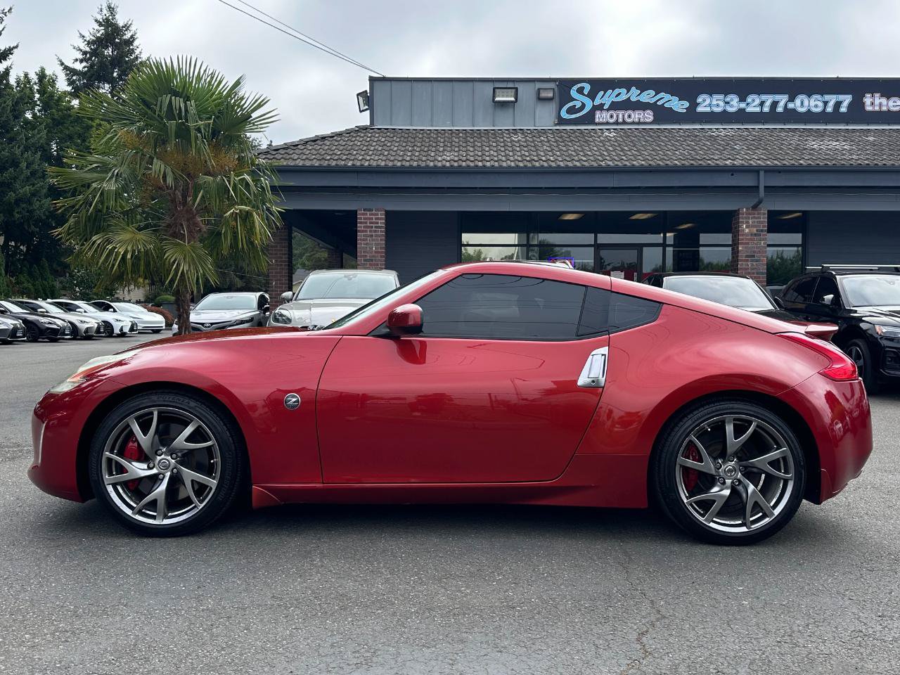Used 2014 Nissan 370Z Coupe w/ Sport Package RWD image 3