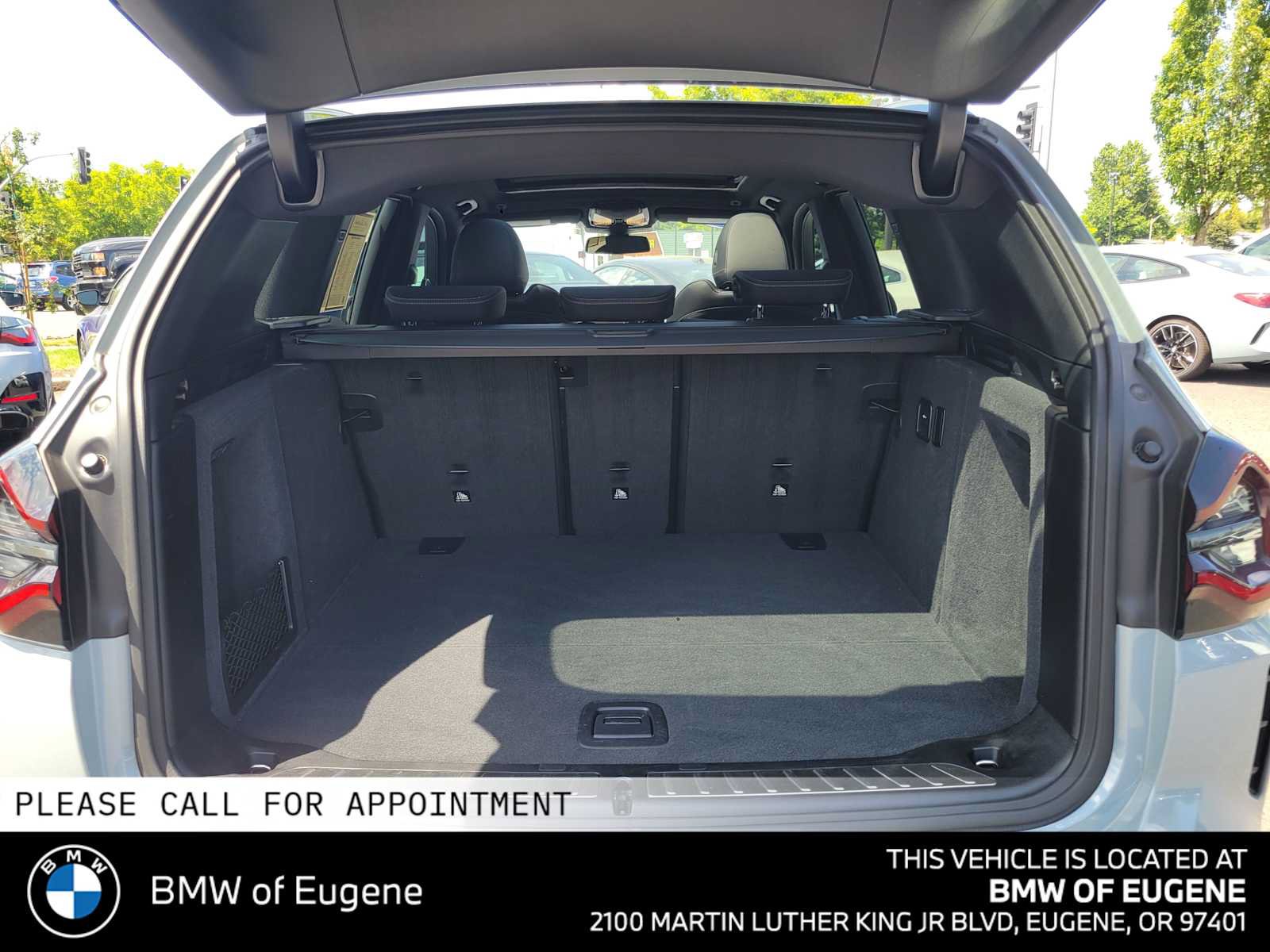Used 2017 Chevrolet Suburban LT AWD/4WD image 56