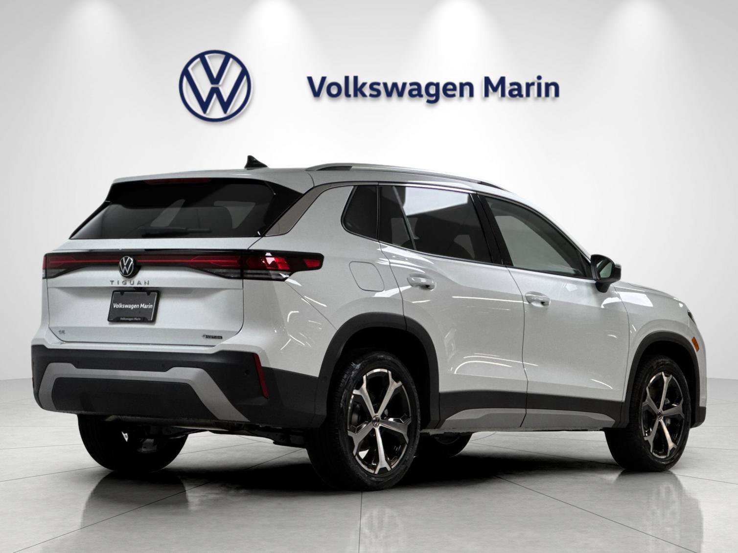 New 2026 Volkswagen Tiguan SE AWD/4WD image 5