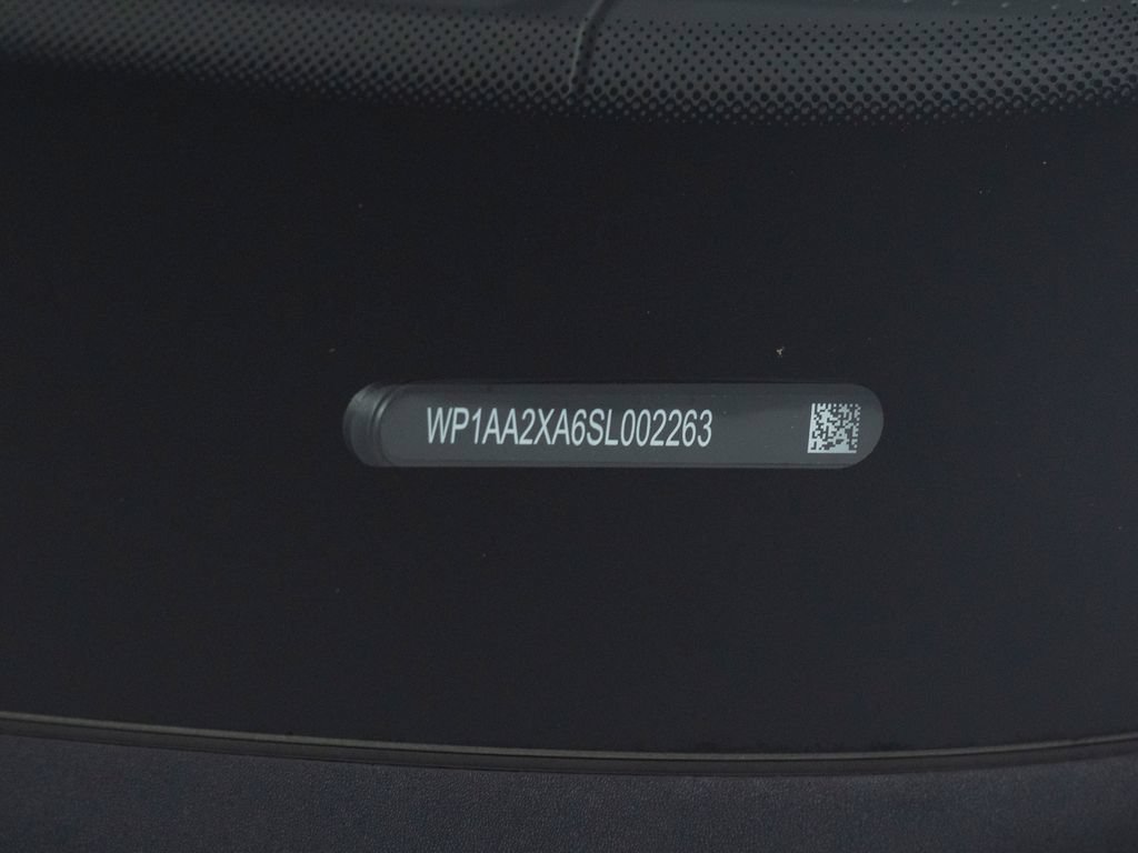 Certified 2025 Porsche Macan 4 Electric AWD/4WD image 50