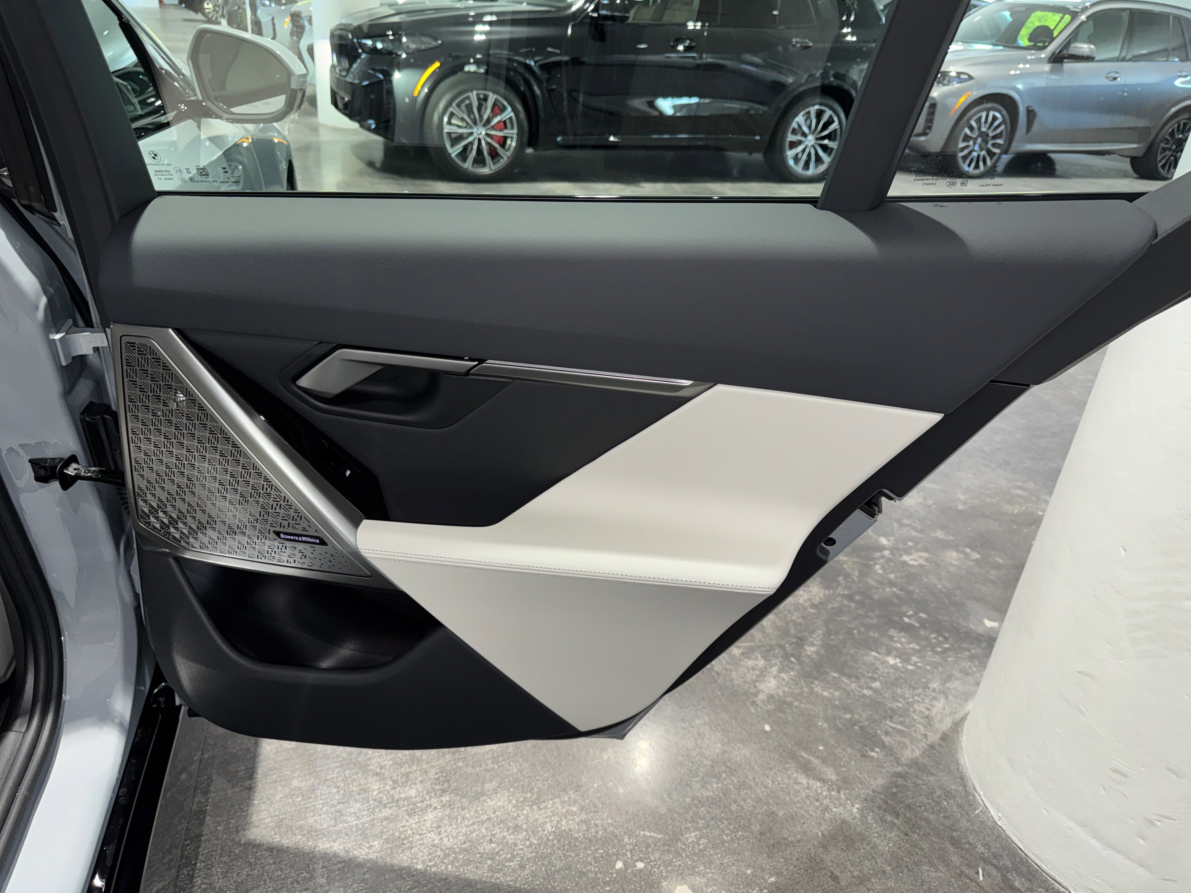 New 2026 BMW i5 eDrive40 w/ M Sport Package image 10