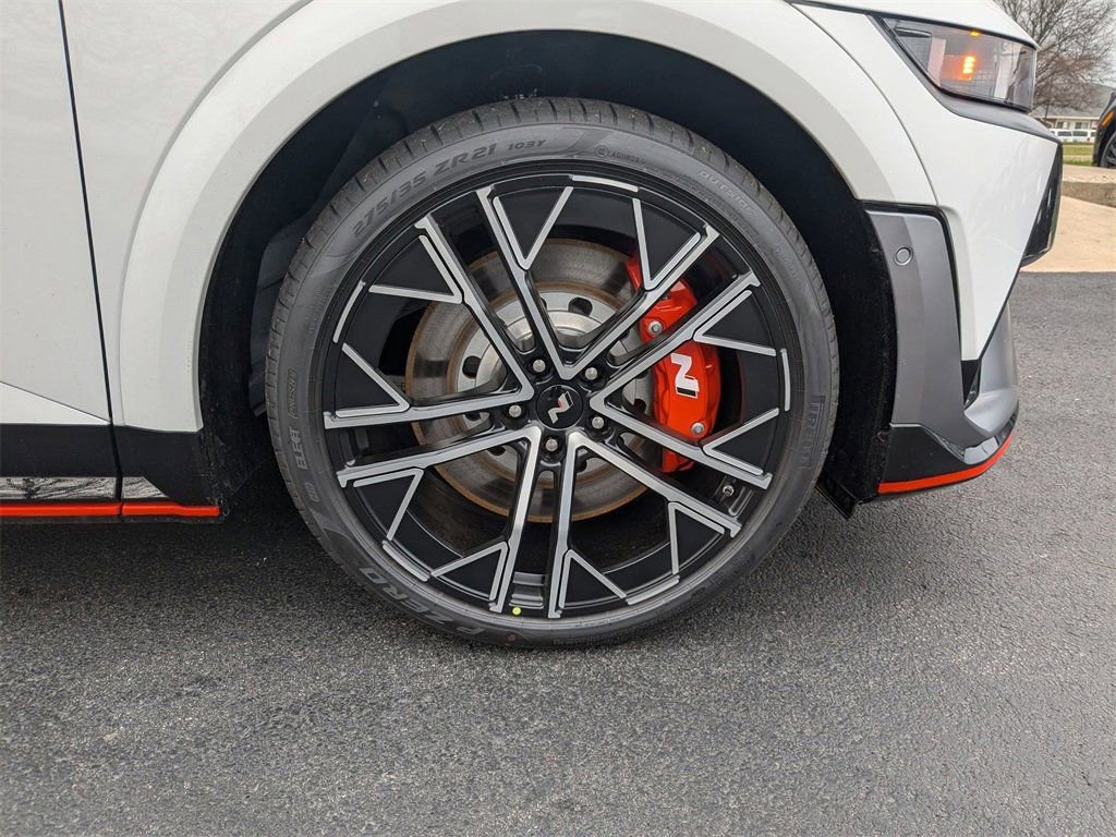 New 2025 Hyundai Ioniq 5 N Base image 7