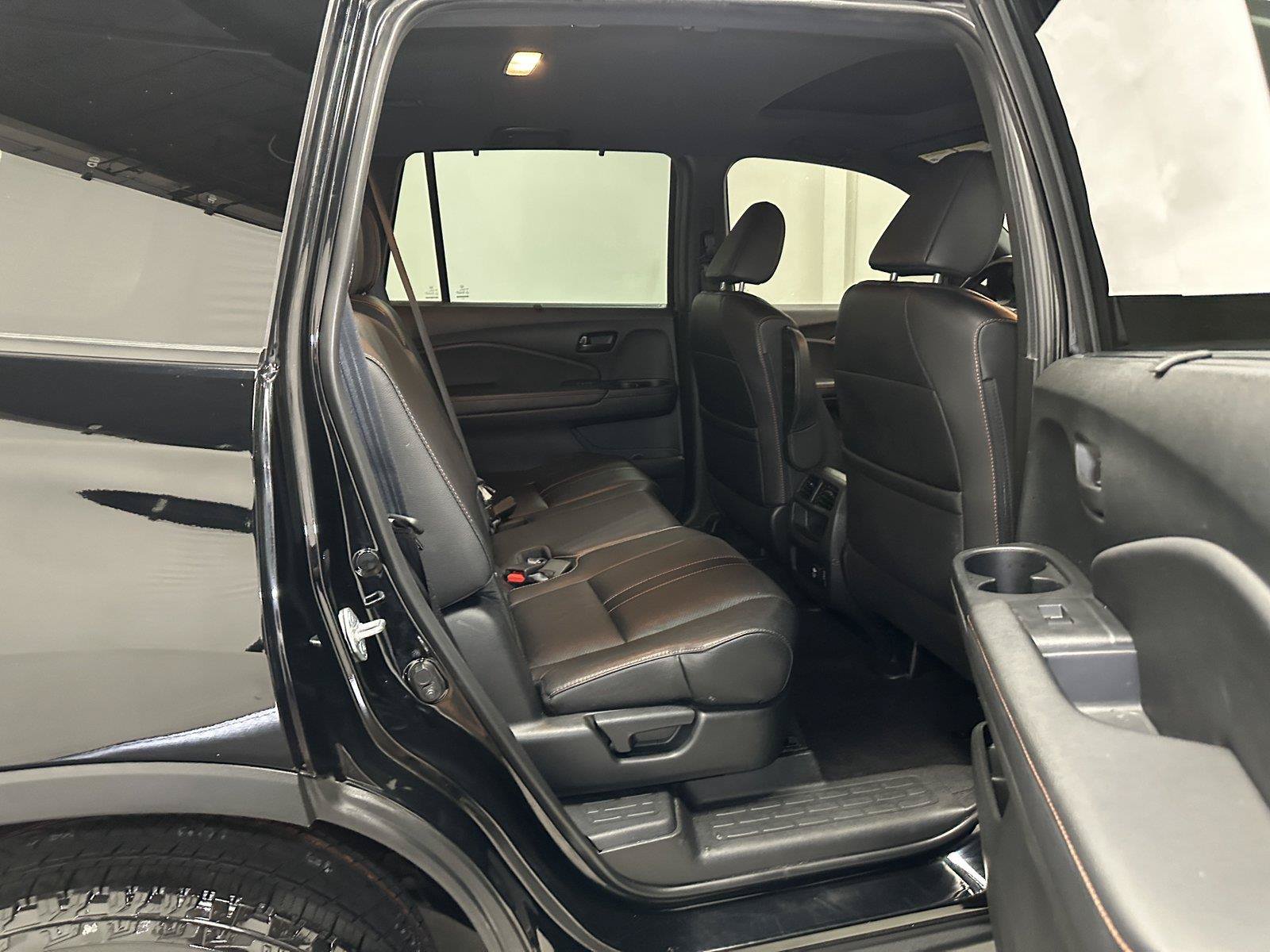 Certified 2023 Honda Passport TrailSport image 36
