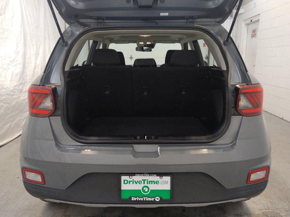 Used 2022 Hyundai Venue SEL image 29