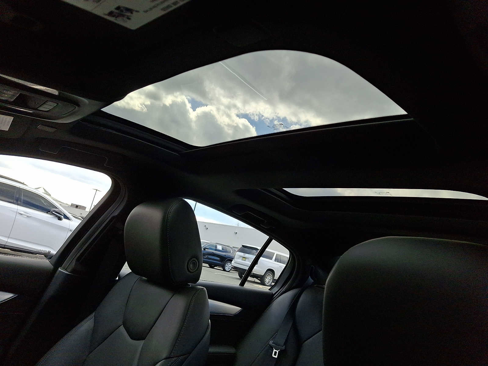 Used 2023 Cadillac CT5 Luxury w/ Sun And Sound Package image 15