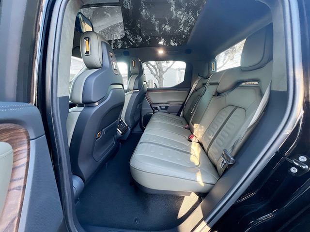 Used 2022 Rivian R1T Adventure image 26