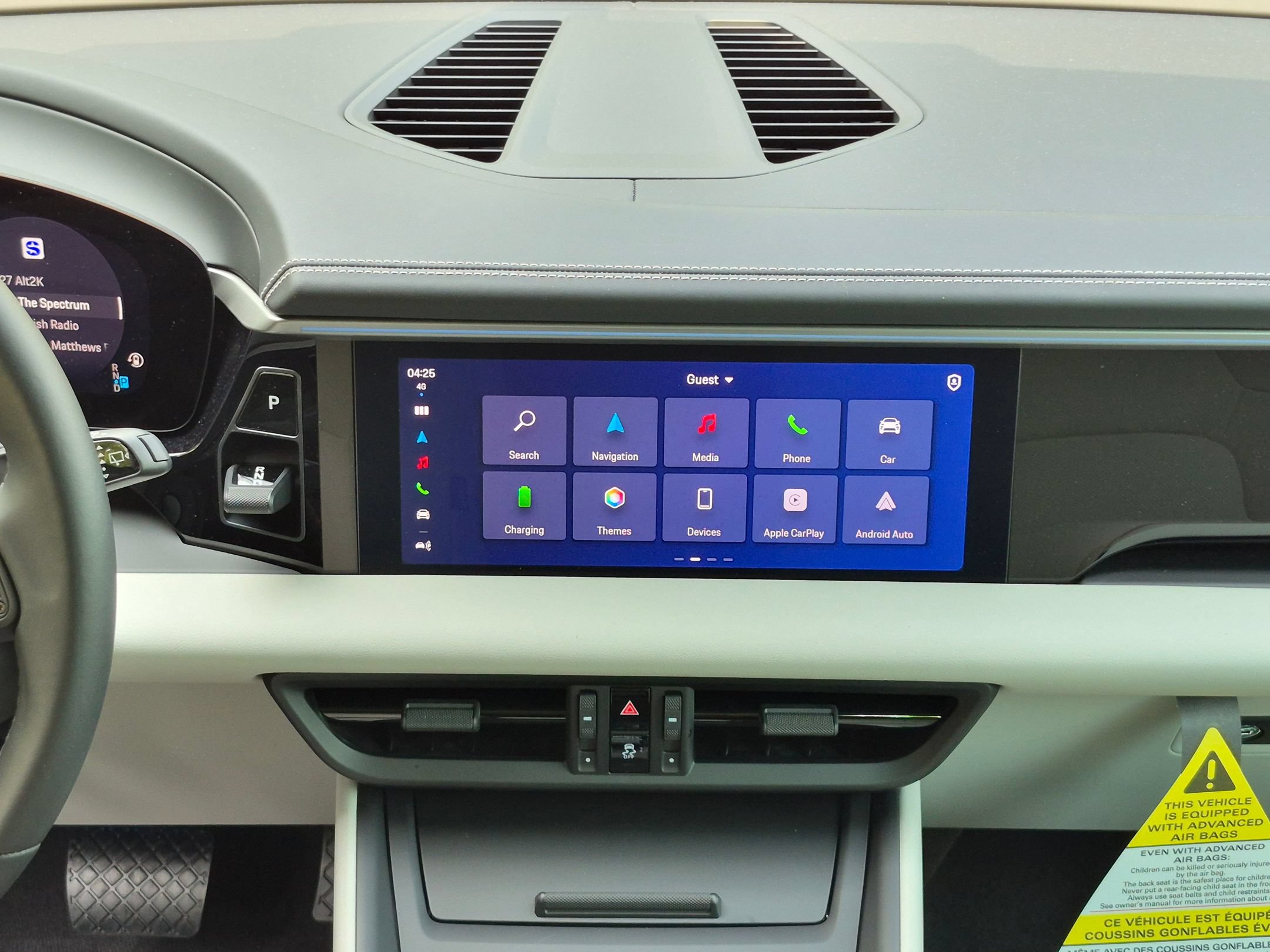 Certified 2025 Porsche Macan Electric RWD image 13