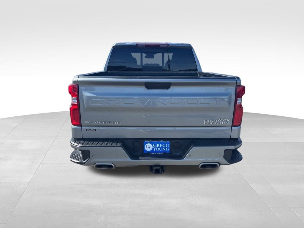 Used 2025 Chevrolet Silverado 1500 High Country image 5