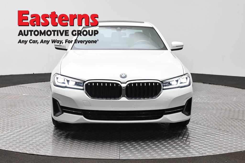 Used 2023 BMW 530e xDrive w/ Convenience Package AWD/4WD image 2