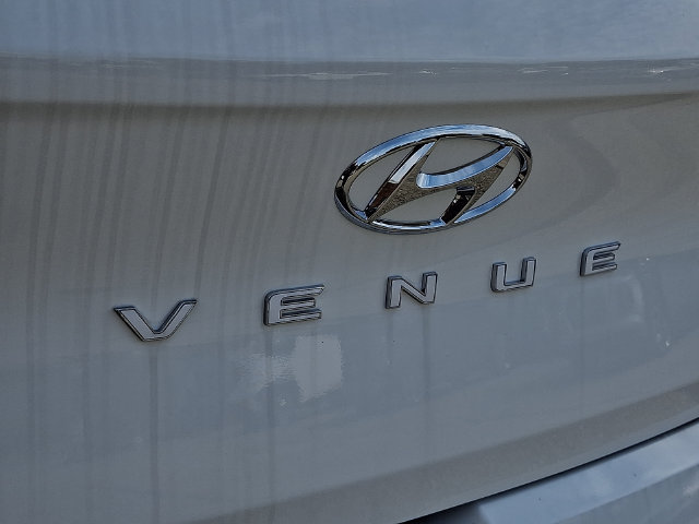 New 2026 Hyundai Venue SEL FWD image 23