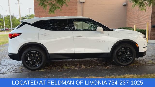 Used 2025 Chevrolet Blazer LT AWD/4WD image 9