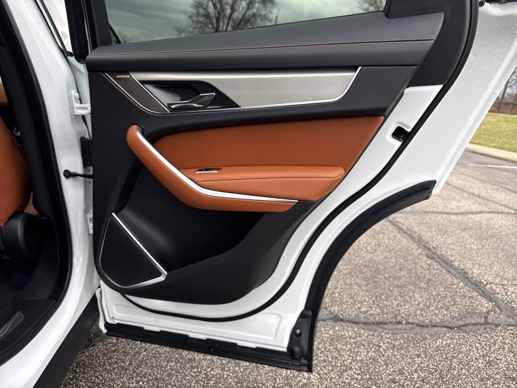 Used 2026 Jaguar F-PACE R-Dynamic S image 18