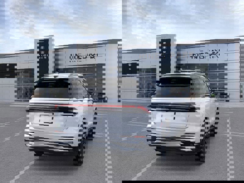 New 2026 Lincoln Nautilus Reserve image 8