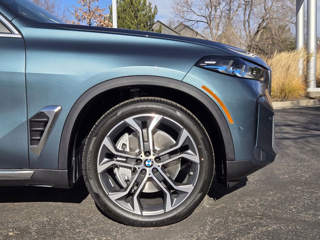 New 2026 BMW X5 xDrive50e w/ Premium Package AWD/4WD image 9