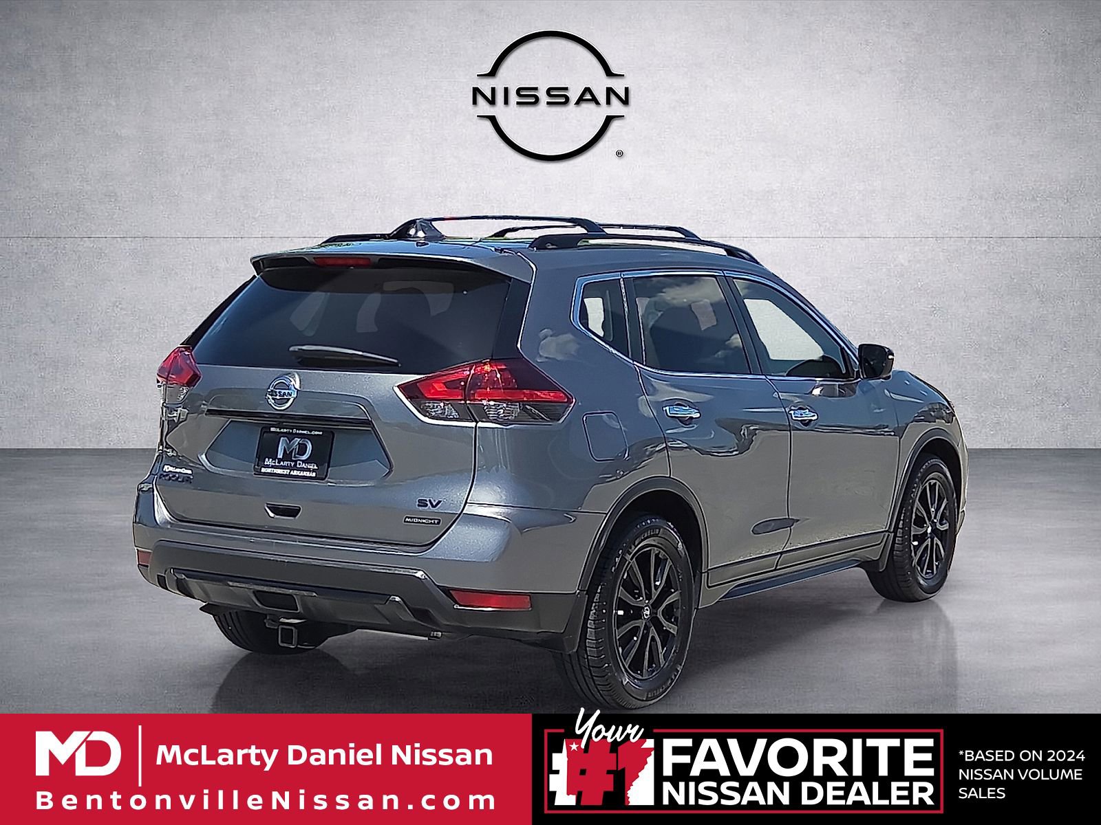 Used 2018 Nissan Rogue SV w/ Premium Package FWD image 5