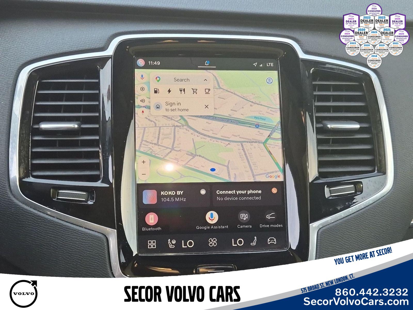 Certified 2024 Volvo XC90 T8 Plus w/ Protection Package Premier AWD/4WD image 14