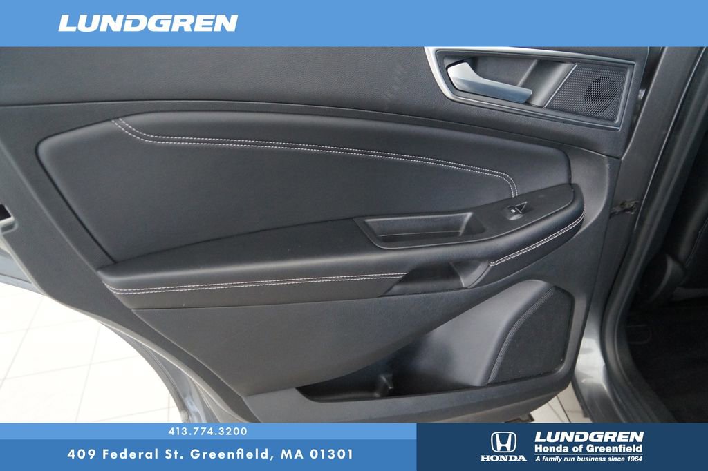 Used 2022 Ford Edge Titanium image 28