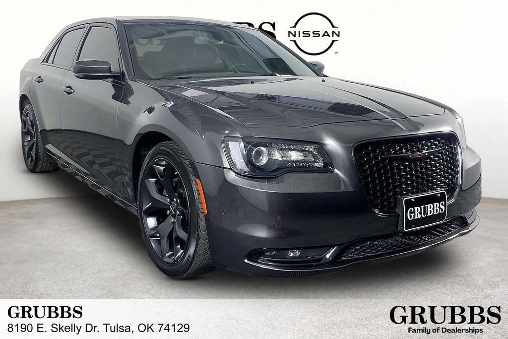 Used 2023 Chrysler 300 S RWD image 1