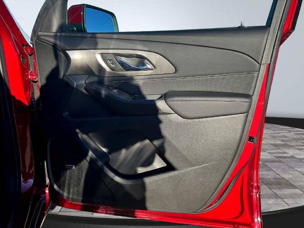 Used 2022 Chevrolet Traverse Premier AWD/4WD image 31