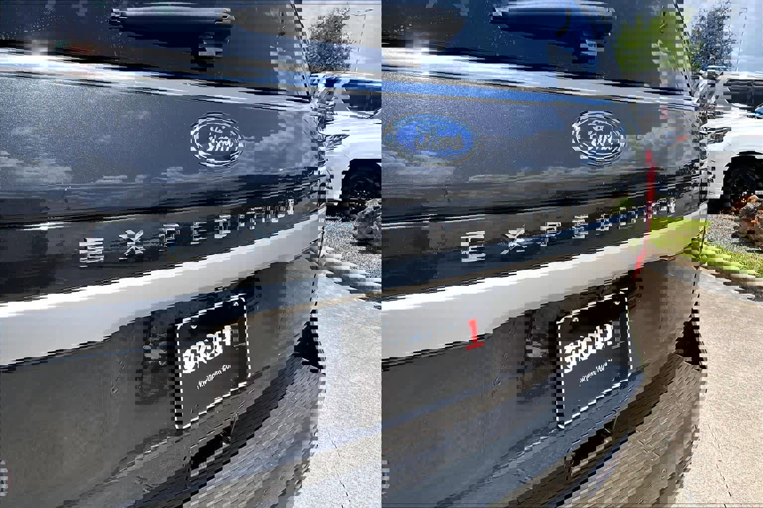 Used 2024 Ford Expedition XLT image 28