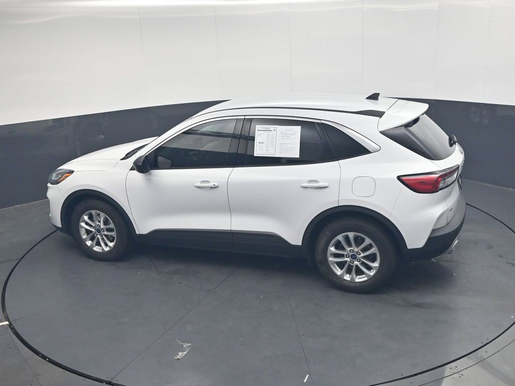Used 2022 Ford Escape SE w/ Convenience Package FWD image 32