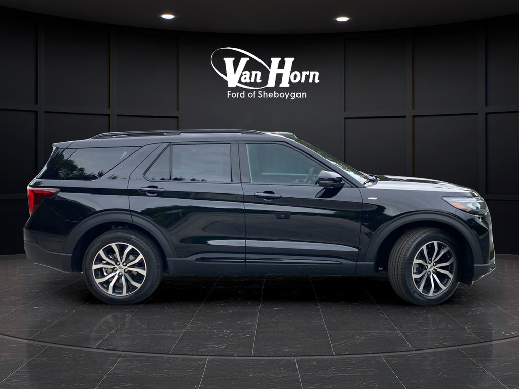 New 2026 Ford Explorer ST-Line AWD/4WD image 8