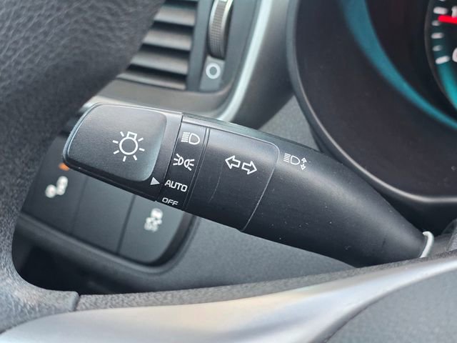 Used 2020 Kia Sorento LX FWD image 36