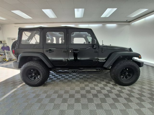 Used 2014 Jeep Wrangler Unlimited Sport w/ Connectivity Group AWD/4WD image 4