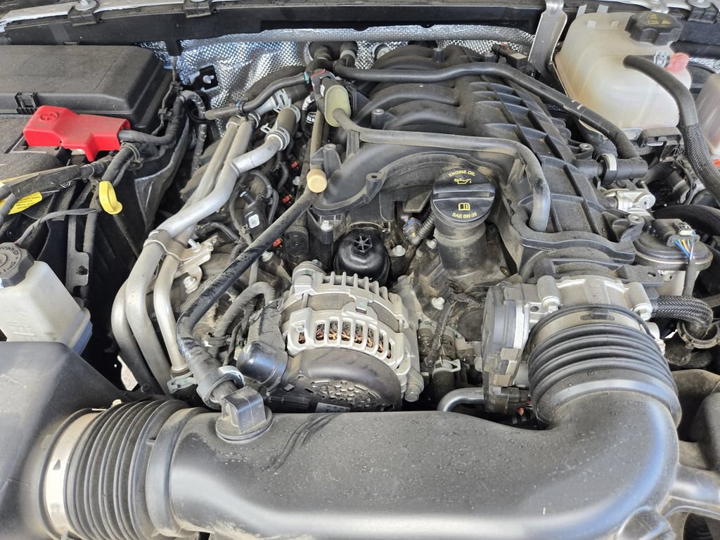 Used 2025 Jeep Gladiator Mojave w/ Convenience Group AWD/4WD image 29