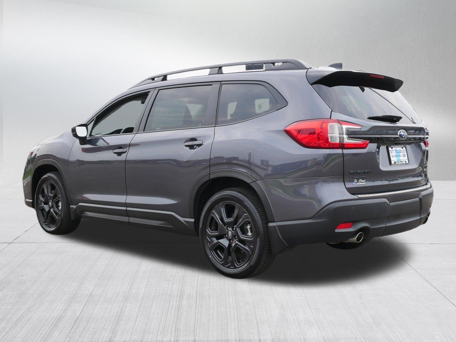 Used 2025 Subaru Ascent Onyx Edition w/ Onyx Package AWD/4WD image 5