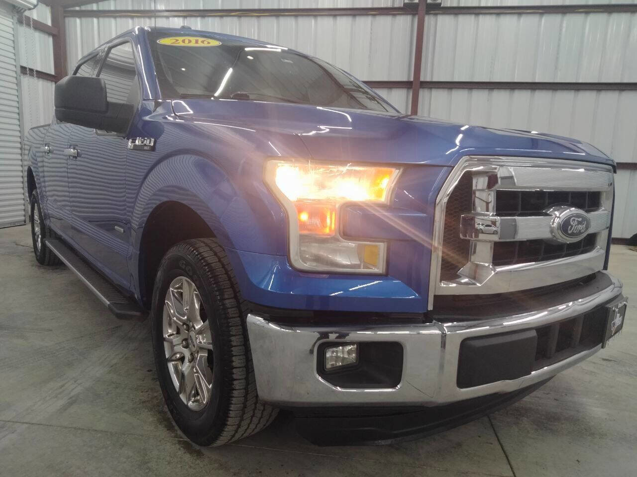Used 2016 Ford F150 XLT w/ Equipment Group 301A Mid RWD image 3
