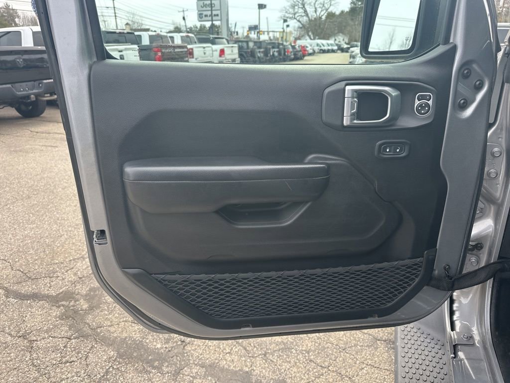 Used 2019 Jeep Wrangler Unlimited Sport image 13
