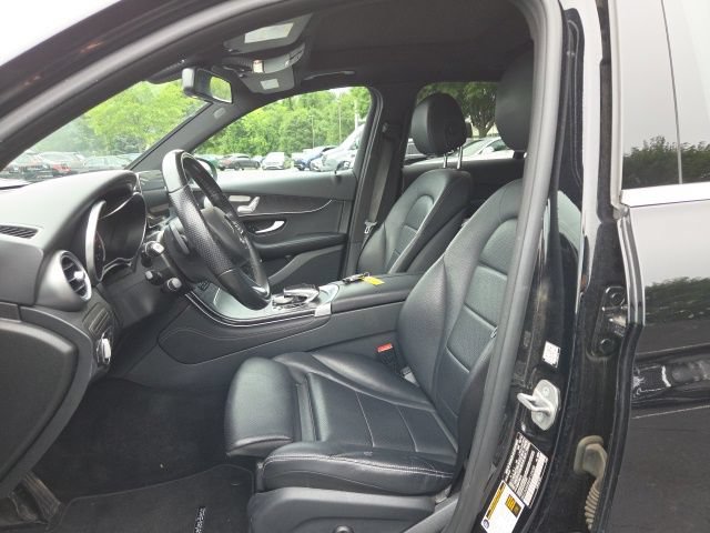Used 2017 Mercedes-Benz GLC 300 4MATIC image 5