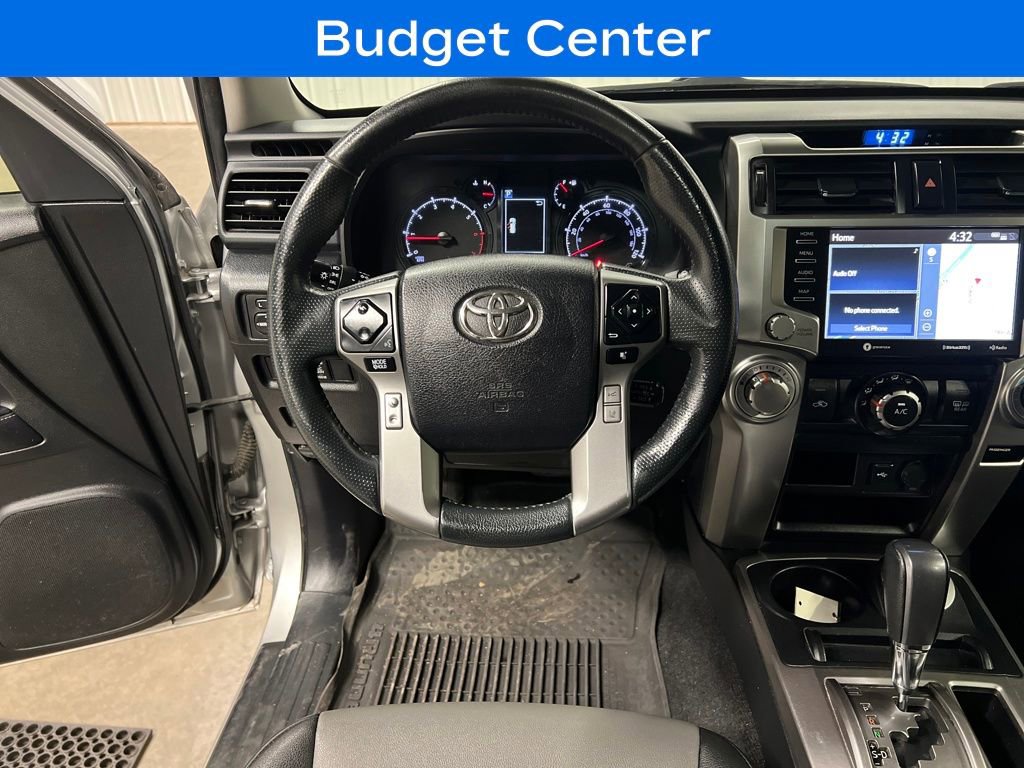 Used 2021 Toyota 4Runner SR5 Premium w/ Moonroof Package AWD/4WD image 17