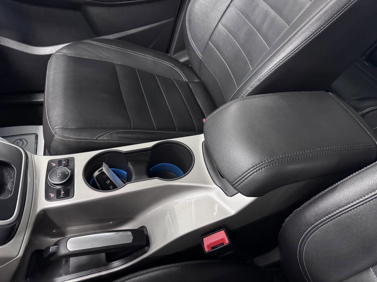 Used 2013 Ford Escape SEL image 31