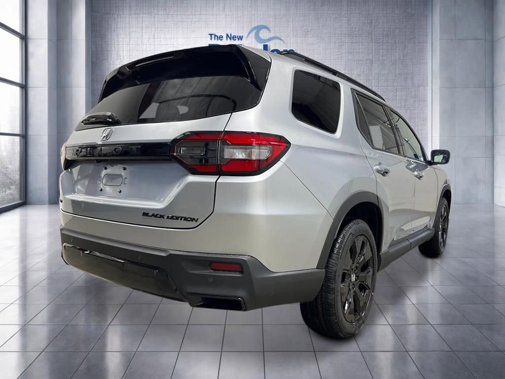 New 2026 Honda Pilot Black Edition image 5
