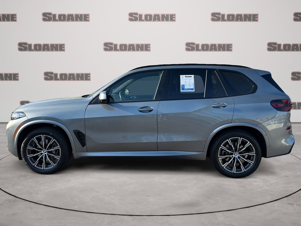 Certified 2024 BMW X5 xDrive40i w/ M Sport Package AWD/4WD image 2