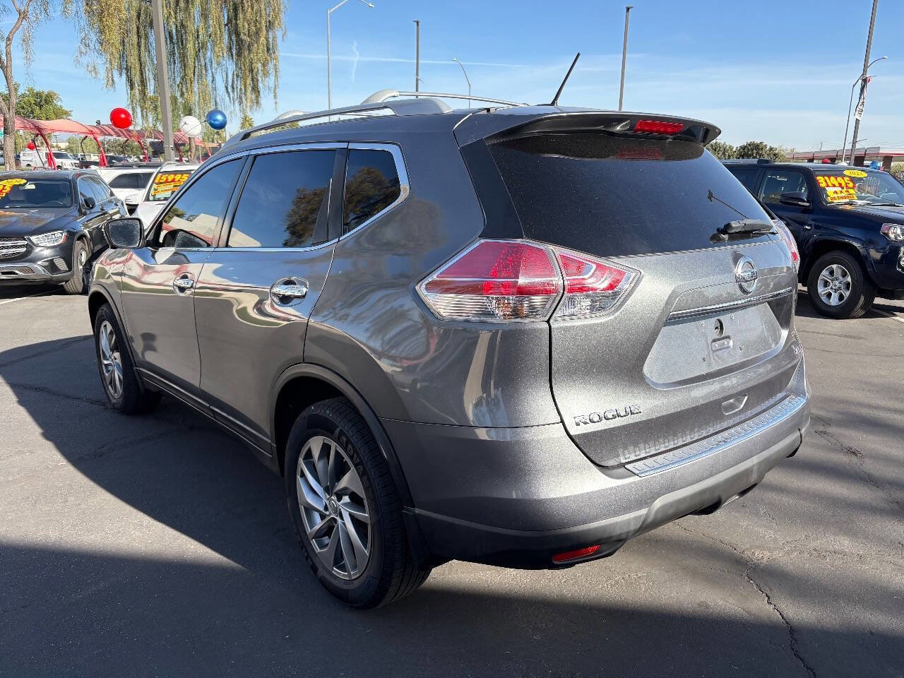 Used 2015 Nissan Rogue SL w/ SL Premium Package image 6