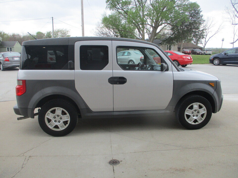 Used 2005 Honda Element LX image 16
