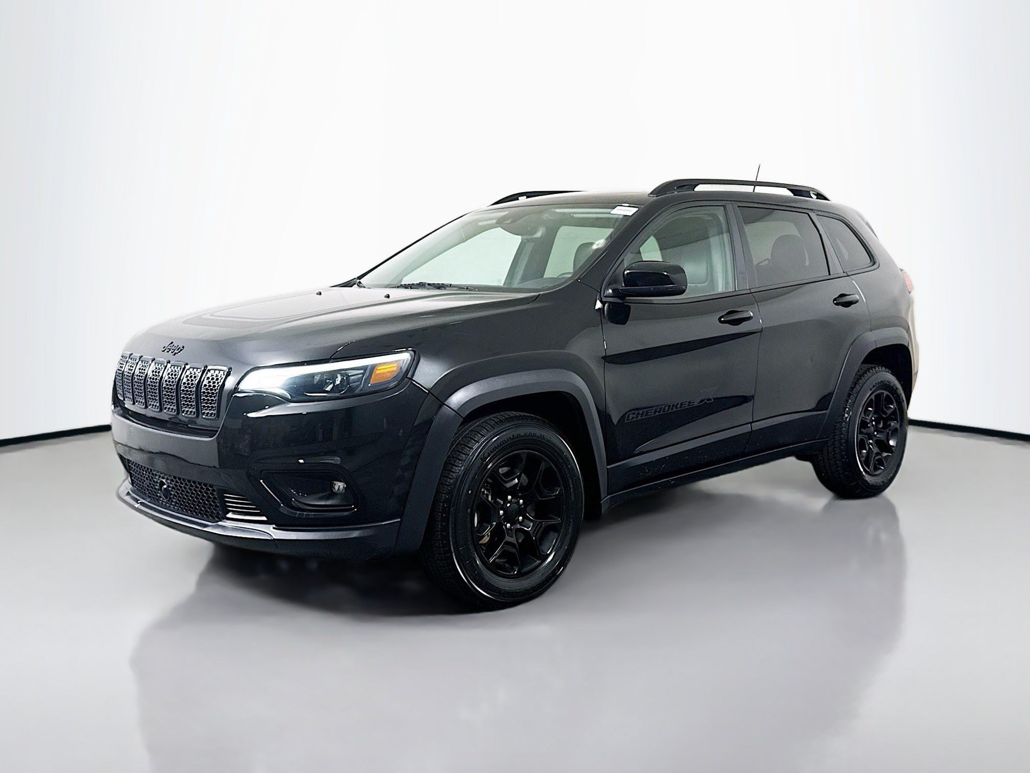 Used 2022 Jeep Cherokee Latitude AWD/4WD image 4