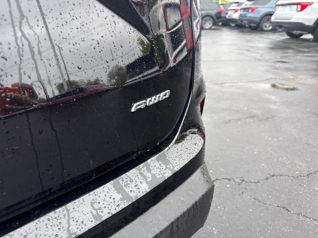 Used 2024 Ford Edge Titanium w/ Equipment Group 301A AWD/4WD image 12