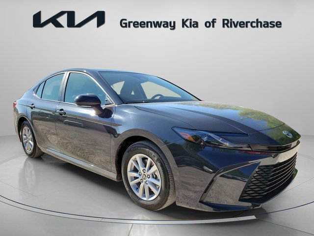 Used 2025 Toyota Camry LE FWD image 1