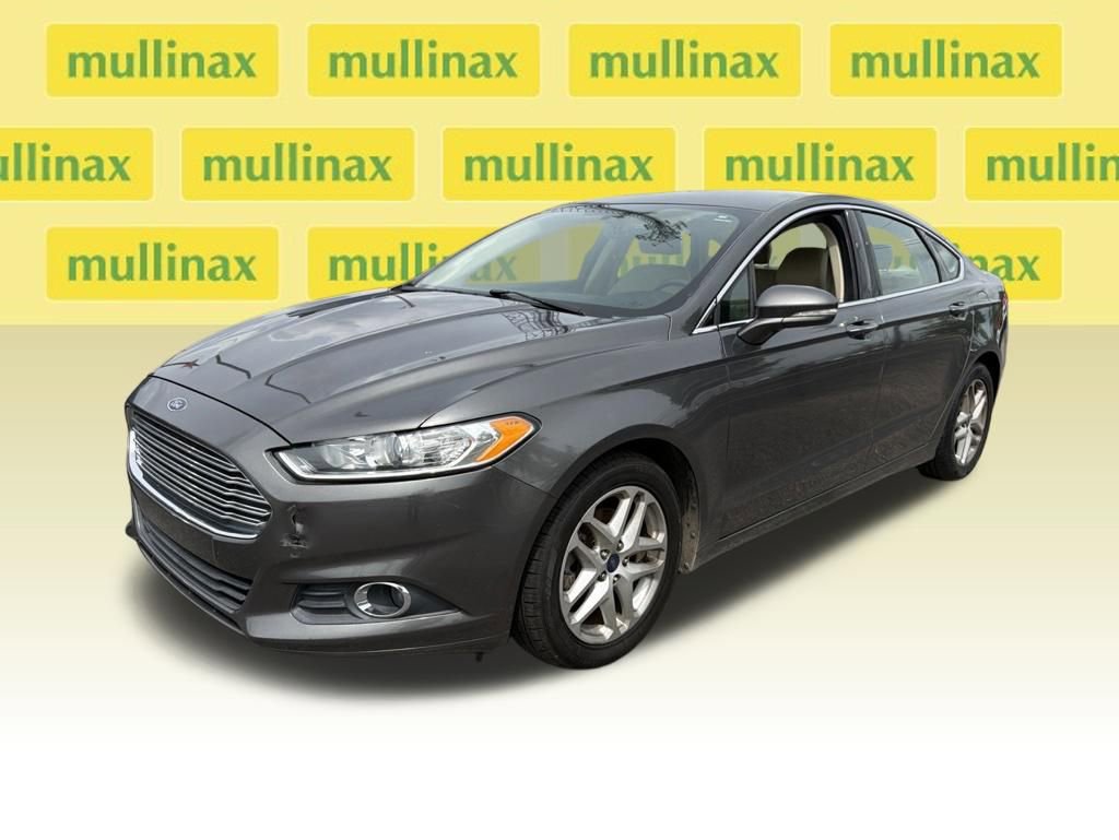 Used 2016 Ford Fusion SE w/ Equipment Group 202A FWD image 5